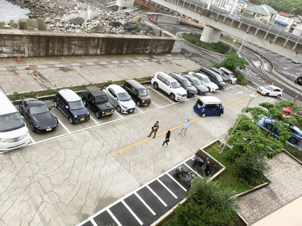 小田原漁港　とと丸食堂　駐車場
